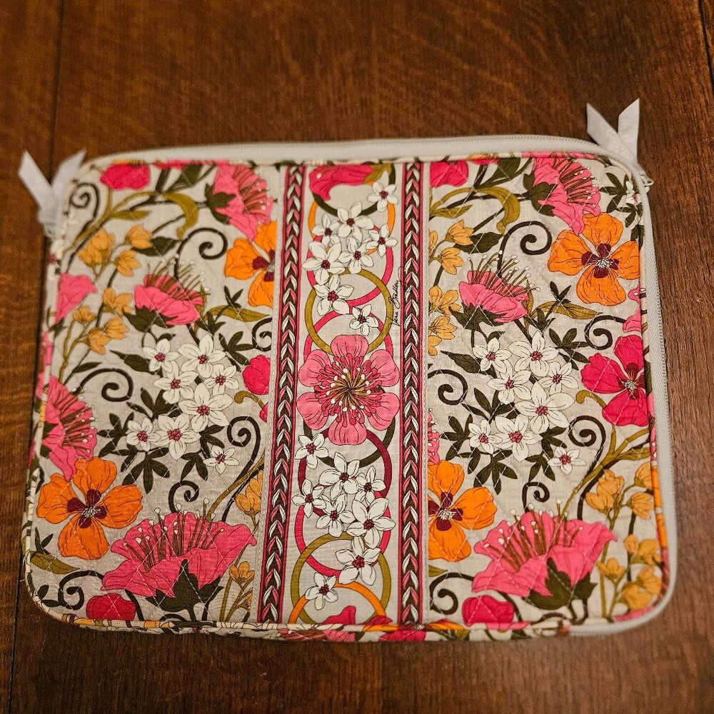 Vera Bradley "Tea Garden" Pattern Zippered Laptop Case